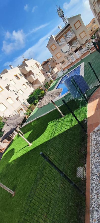 Appartement Parque Aromatico Con Dos Piscinas à Torrevieja Extérieur photo